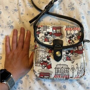 5 DISNEY DOONEY & BOURKE MICKEY & MINNIE MOUSE GO DOWNTOWN CROSSBODY PURSE BAG